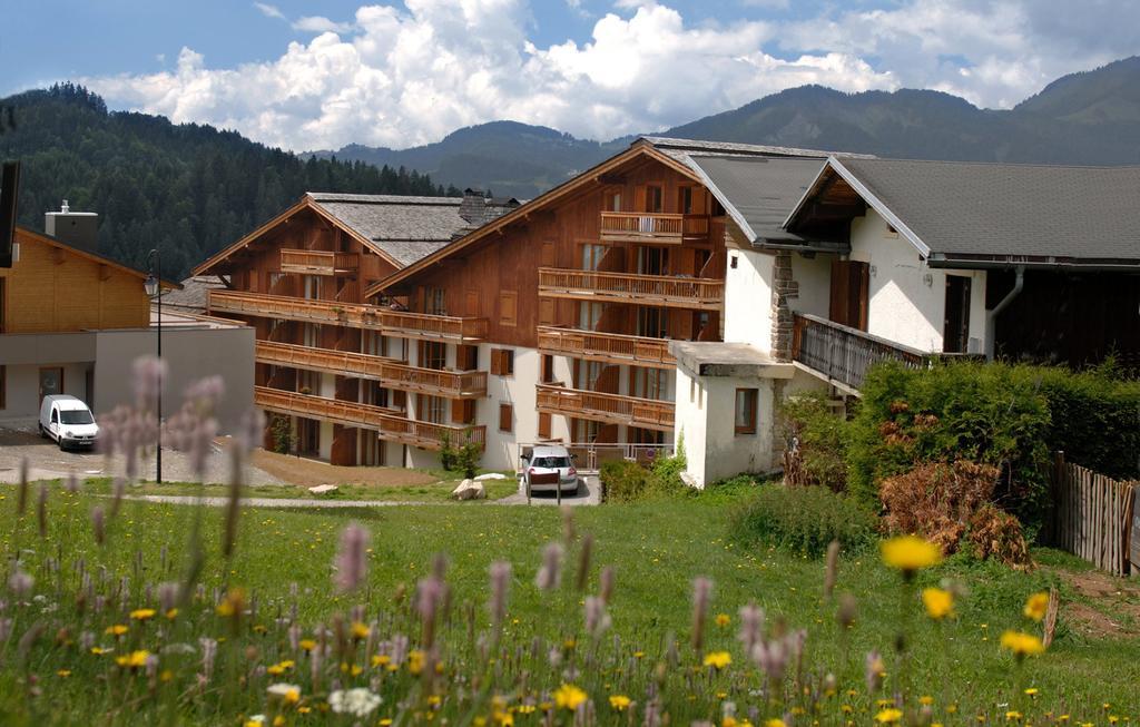 Residence Odalys Le Village Notre-Dame-de-Bellecombe Exteriör bild